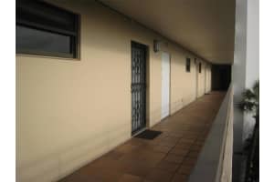 500  Three Islands Blvd   125, Hallandale Beach, FL 33009 Sold 11/09/23