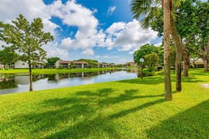 2043 SW 15th St   201, Deerfield Beach, FL 33442 Sold 08/28/23