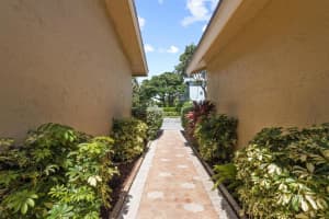 1301 N Riverside Dr   4, Pompano Beach, FL 33062 Sold 03/08/24