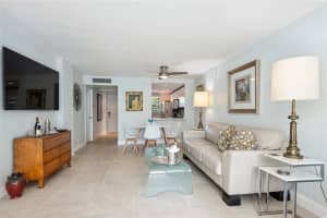 106 E Royal Park Dr   2F, Oakland Park, FL 33309 Sold 08/30/23