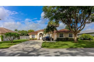 5113 NW 65th Ave, Lauderhill, FL 33319 Sold 10/31/23