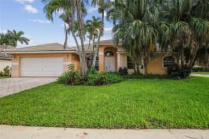 9301 SW 6th Ct, Pembroke Pines, FL 33025 Sold 08/15/23