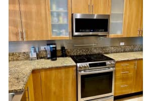 2631 NE 14th Ave   304, Wilton Manors, FL 33334 Sold 09/29/23