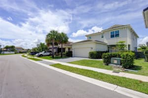 4212  Rosa Dr, Deerfield Beach, FL 33064 Sold 09/15/23