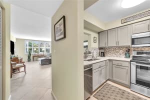 4025 N Federal Hwy   117B, Oakland Park, FL 33308 Sold 10/23/23