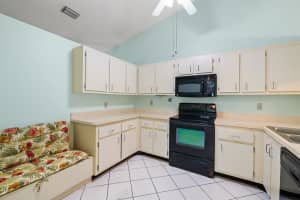 6004 NW 91st Way, Tamarac, FL 33321 Sold 08/14/23