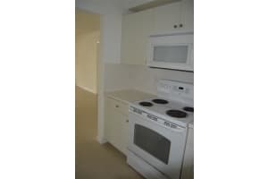 770 SE 2nd Ave B209, Deerfield Beach, FL 33441 Sold 10/16/23