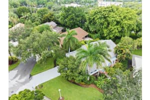 2063  Island Cir, Weston, FL 33326 Sold 12/29/23