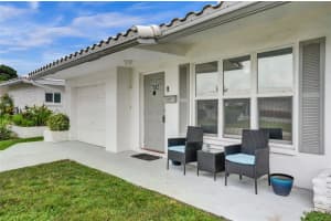 7502 NW 70th Ter, Tamarac, FL 33321 Sold 12/19/23