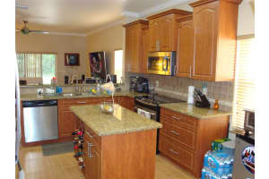 7369 NW 23rd St, Pembroke Pines, FL 33024 Sold 10/06/23