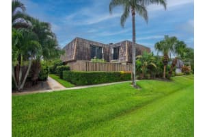 445 E Waverly   6B, Vero Beach, FL 32960 Sold 09/12/23