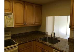 102 Royal Park Dr 1H, Oakland Park, FL 33309 Sold 11/09/23