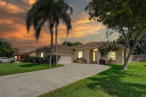 6429 NW 54th Ct, Lauderhill, FL 33319 Sold 08/24/23