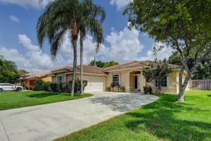 6429 NW 54th Ct, Lauderhill, FL 33319 Sold 08/24/23