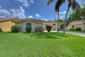 6429 NW 54th Ct, Lauderhill, FL 33319 Sold 08/24/23