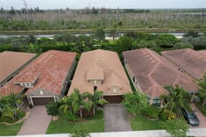 11925 Kalmar Cir N, Parkland, FL 33076 Sold 11/08/23