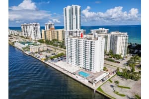 3000 S Ocean Dr   212, Hollywood, FL 33019 Sold 09/18/23