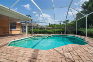 365  18th Ave, Vero Beach, FL 32962 Sold 09/01/23