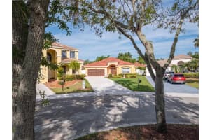 1577 Elm Grove Rd, Weston, FL 33327 Sold 04/15/24