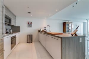 400 Sunny Isles Blvd 1917, Sunny Isles Beach, FL 33160 Sold 04/26/24