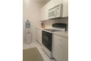 760 SE 2nd Ave   C203, Deerfield Beach, FL 33441 Sold 08/31/23