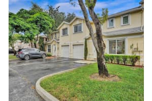 12153 SW 49th Ct, Cooper City, FL 33330 Sold 09/14/23