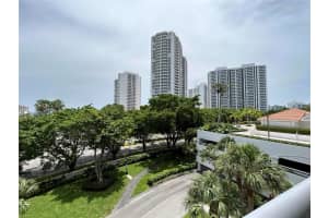 3640 Yacht Club Dr APT 405, Aventura, FL 33180, Sold 10/20/23