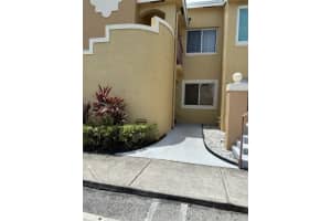 7830 NW 6th St   102, Pembroke Pines, FL 33024 Sold 10/13/23
