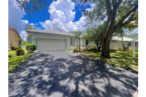 5721 NW 48th Ct, Coral Springs, FL 33067 Sold 09/06/23