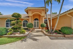 10857 NW 5th St, Plantation, FL 33324 Sold 09/26/23