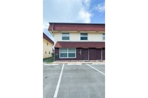 6521 SW 41st Ct, Davie, FL 33314 Sold 09/14/23