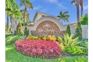 170  Granada Ave, Weston, FL 33326 Sold 09/15/23