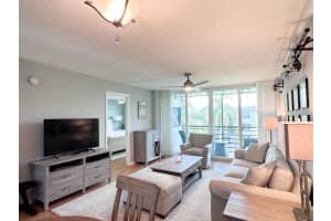 114  Royal Park Dr   4G, Oakland Park, FL 33309 Sold 11/30/23