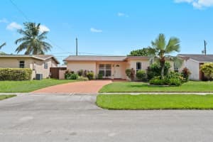 11710 NW 33rd St, Sunrise, FL 33323 Sold 09/11/23