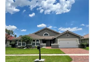 1540 W Oak Knoll Cir, Davie, FL 33324 Sold 09/12/23