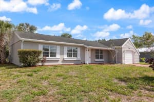 757 SW Bridgeport Dr, Port St Lucie, FL 34953 Sold 12/04/23