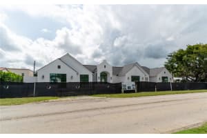 1634 N Swinton Ave, Delray Beach, FL 33444 Sold 06/07/24