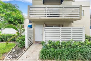 586 NW 97th Ave   586, Plantation, FL 33324 Sold 09/25/23