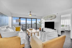 330 SE 20th Ave   513, Deerfield Beach, FL 33441 Sold 05/02/24