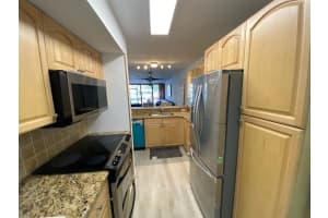 4  Royal Palm Way   105, Boca Raton, FL 33432 Sold 10/20/23