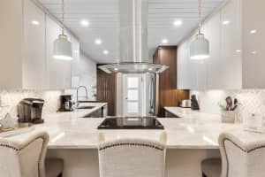 801 SE 10th Avenue, Deerfield Beach, FL 33441 Sold 05/17/24