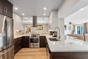 801 SE 10th Avenue, Deerfield Beach, FL 33441 Sold 05/17/24