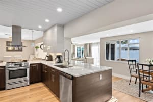 801 SE 10th Avenue, Deerfield Beach, FL 33441 Sold 05/17/24