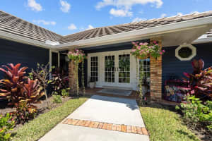 18144 SE Ridgeview Dr, Tequesta, FL 33469 Sold 10/13/23