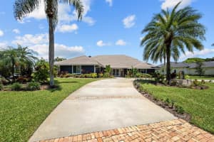 18144 SE Ridgeview Dr, Tequesta, FL 33469 Sold 10/13/23