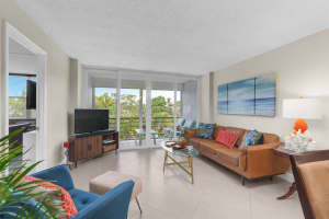 118 Royal Park Dr 3A, Oakland Park, FL 33309 Sold 09/15/23