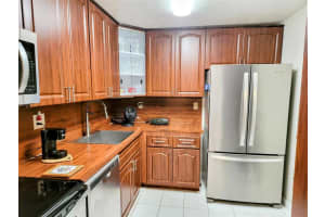 8280 SW 24th St 7102, North Lauderdale, FL 33068 Sold 10/04/23