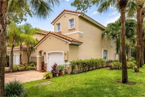 1375  Yellowheart Way   1375, Hollywood, FL 33019 Sold 09/29/23