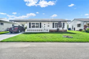 7422 NW 73RD AVE, Tamarac, FL 33321 Sold 10/10/23