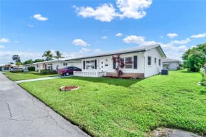 7422 NW 73RD AVE, Tamarac, FL 33321 Sold 10/10/23
